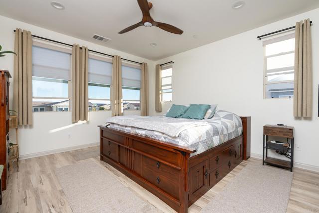 Image 17 of 54 For 1124 Calle Obsidiana  3