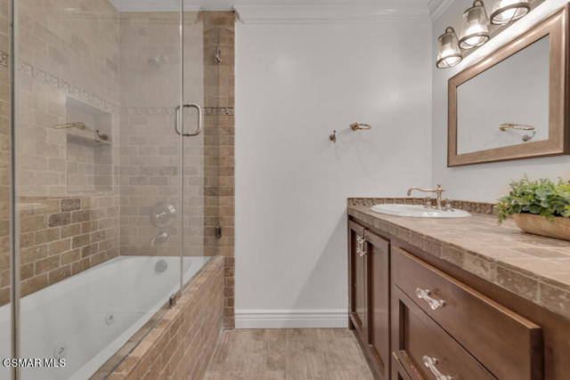 6344 Kerryhill Court, Agoura Hills CA: https://media.crmls.org/mediaz/9af3b79f-06a7-4cd9-a53a-fccfe78220f8.jpg