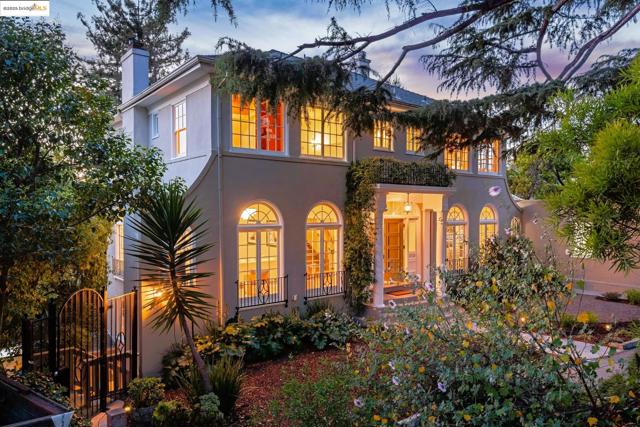 6051 MARGARIDO Dr, Oakland CA: https://media.crmls.org/mediaz/9af41003-b7bc-4ddf-8d24-d760a20d88e7.jpg