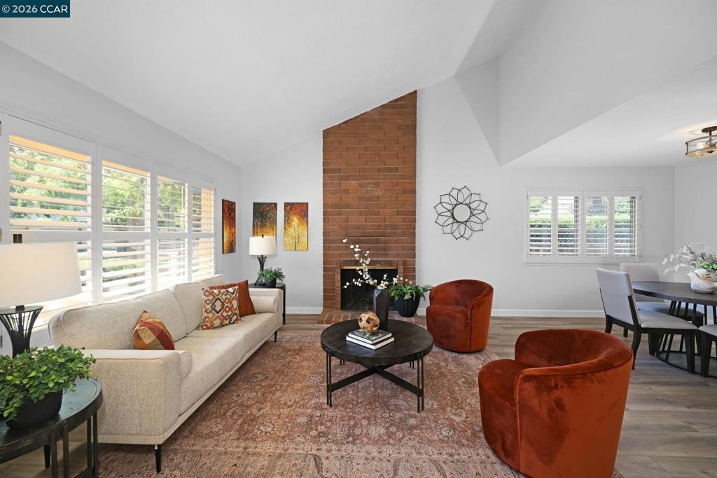 1284 Pinecrest Drive