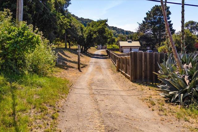 28120 Schulte Road, Carmel CA: https://media.crmls.org/mediaz/9af4844c-0efc-4fae-980f-e9b1742cf540.jpg