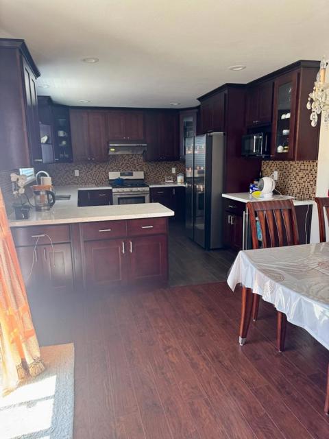 2009 Stonewood Lane, San Jose CA: https://media.crmls.org/mediaz/9af590d2-833b-41cd-880c-0c71b3add65b.jpg