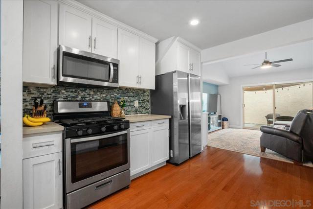 10212 Caminito Pitaya, San Diego CA: https://media.crmls.org/mediaz/9af5eda5-b632-4018-b63b-12d90aa340c8.jpg