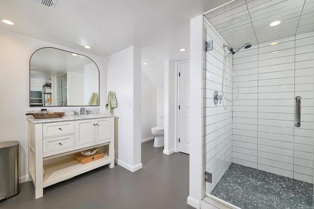 630 Ocean View Avenue, Encinitas CA: https://media.crmls.org/mediaz/9af61005-19bc-4b78-abc1-c23e702cbd2b.jpg
