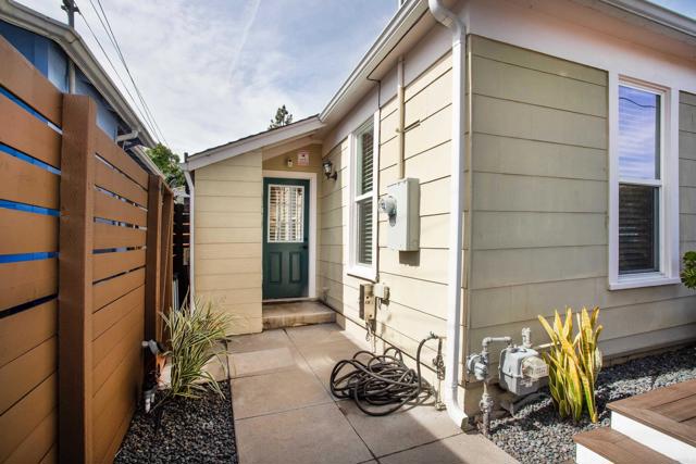 Detail Gallery Image 16 of 21 For 1295 Essex St, San Diego,  CA 92103 - 2 Beds | 1 Baths