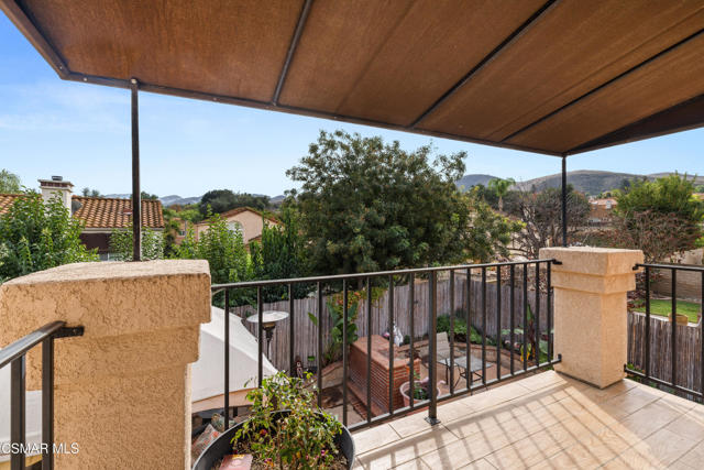 680 Sedgeworth Court, Simi Valley CA: https://media.crmls.org/mediaz/9af66b75-5dcb-477d-910a-5a9718d2f3b6.jpg