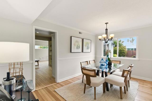 942 Constitution Drive, Foster City CA: https://media.crmls.org/mediaz/9af6b2e7-ac2d-4d43-9961-dcf5fae5f484.jpg