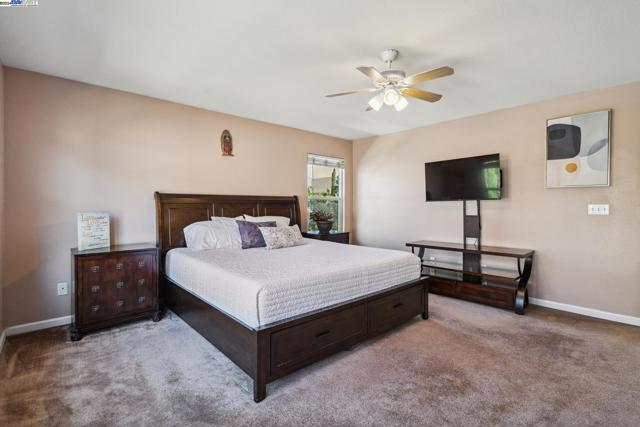 17351 Pheasant Downs Rd, Lathrop CA: https://media.crmls.org/mediaz/9af76d07-9160-4d75-b80a-f2e87c39583d.jpg