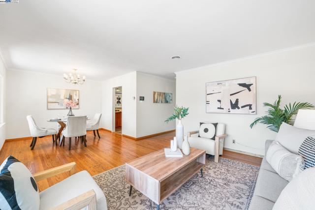 1457 Via El Monte, San Lorenzo CA: https://media.crmls.org/mediaz/9af7af8b-86e9-48fd-9fa6-b95629ed1070.jpg