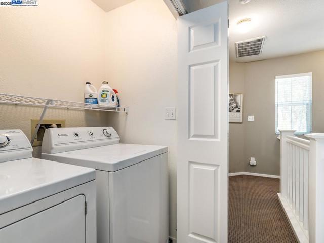 4682 Central Pkwy, Dublin CA: https://media.crmls.org/mediaz/9af887ad-ffee-4cbf-8578-e27e0bcc68ac.jpg