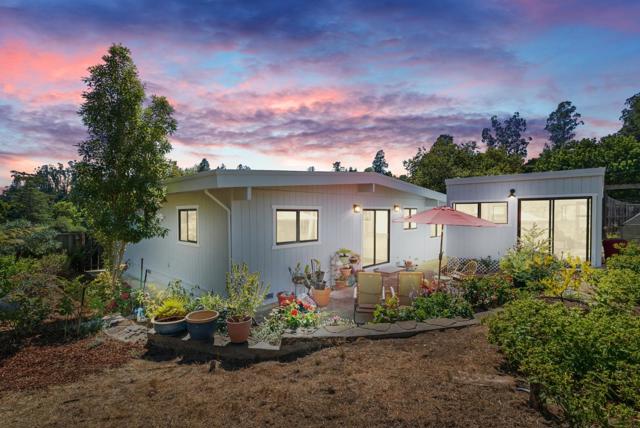 1881 Cox Road, Aptos CA: https://media.crmls.org/mediaz/9af887b9-438b-42ec-8ec3-d8dce82063b3.jpg