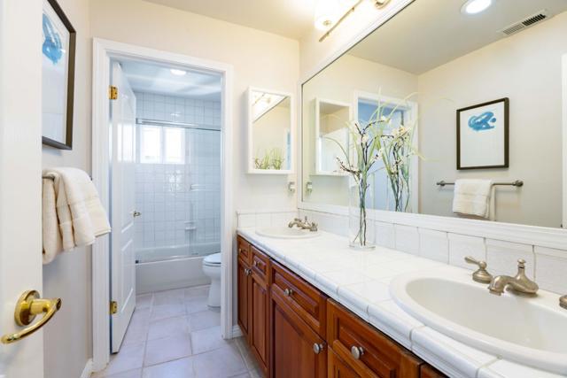850 Arroyo Court, Palo Alto CA: https://media.crmls.org/mediaz/9af8b11b-fde1-4afc-8b5c-4576b17e892a.jpg