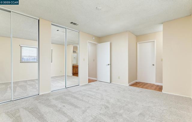 88 Newport Way, Suisun City CA: https://media.crmls.org/mediaz/9af8e927-004a-4e87-958f-c22d794becd3.jpg
