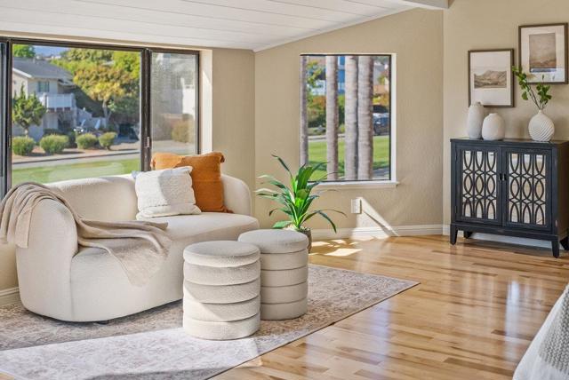 126 Via Novella, Aptos CA: https://media.crmls.org/mediaz/9af906e6-09cb-4927-98ea-0f23fb11c6e5.jpg