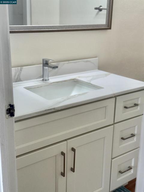 425 Sandy Hill Ct, Antioch CA: https://media.crmls.org/mediaz/9af9615a-9a0c-4704-a119-c7c8bebc7f86.jpg