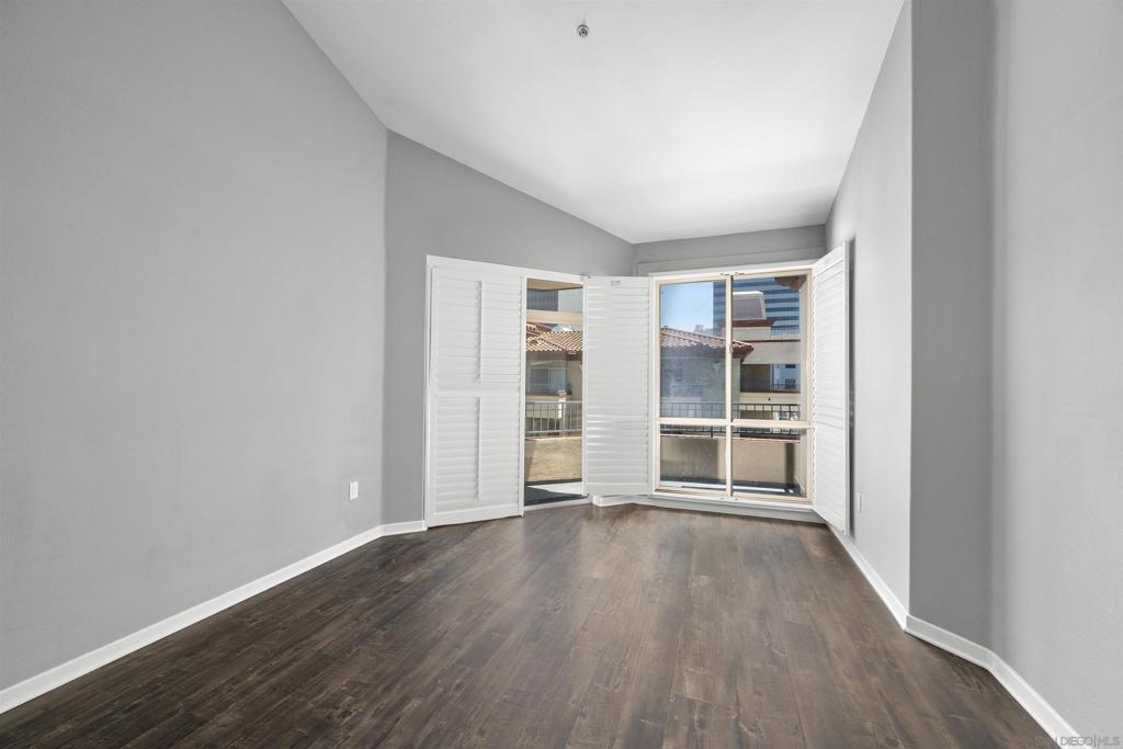 1501 Front St - photo 9