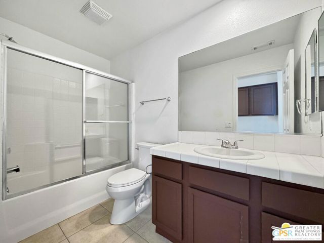 16653 Bubbling Wells Road, Desert Hot Springs CA: https://media.crmls.org/mediaz/9af9729c-59d6-4fc5-b4e1-ea87a07f33f8.jpg