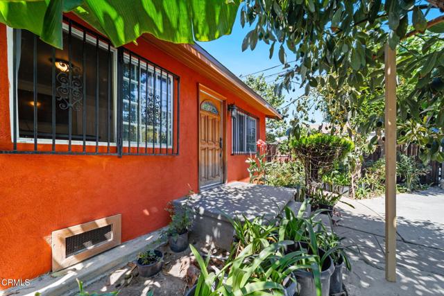1449 1451 E 75th Street, Los Angeles CA: https://media.crmls.org/mediaz/9af99d24-b995-44bd-a677-1b124c46a744.jpg