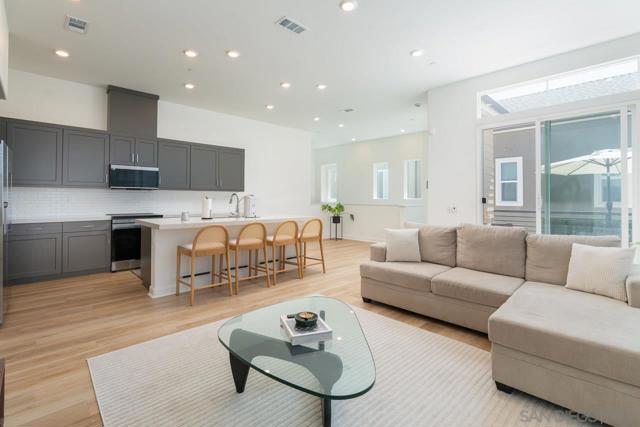 Image 2 of 27 For 841 Hana Ave  3