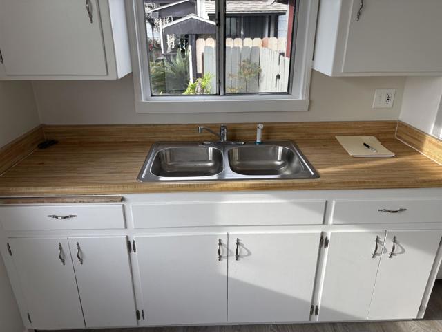 Detail Gallery Image 6 of 17 For 1929 D Ave, National City,  CA 91950 - 1 Beds | 1 Baths