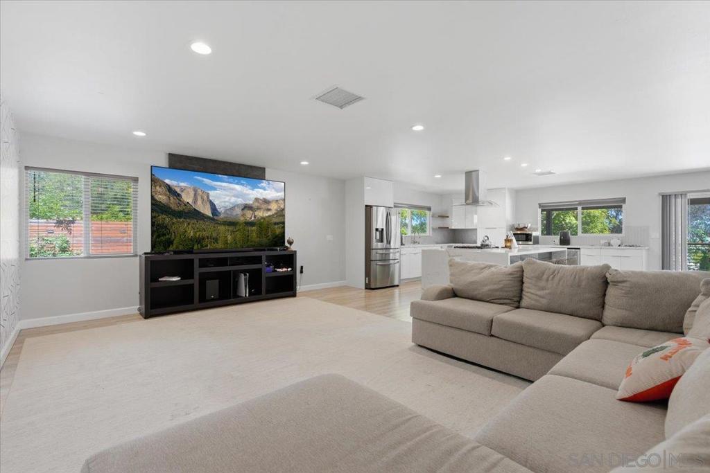 907 Seph Way - photo 4