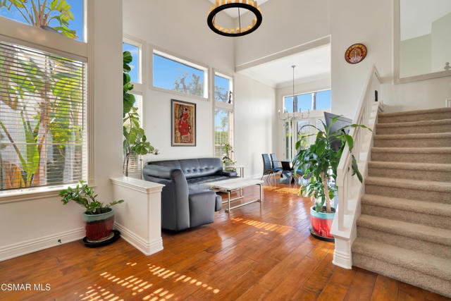 5177 Pesto Way, Oak Park CA: https://media.crmls.org/mediaz/9afbee73-6ff5-4328-a94f-f70faef57e1a.jpg