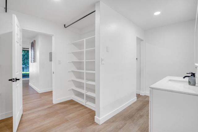 505 Cypress Point Drive, Mountain View CA: https://media.crmls.org/mediaz/9afc3501-e927-4936-b139-2045e59c17f4.jpg