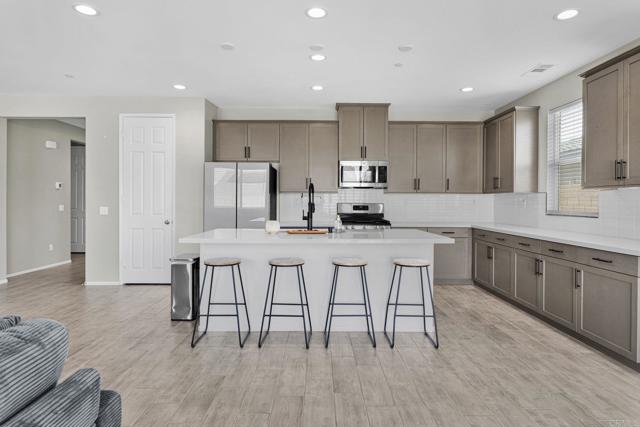 11912 Olivine Rd, Victorville, CA 92392 photo 4
