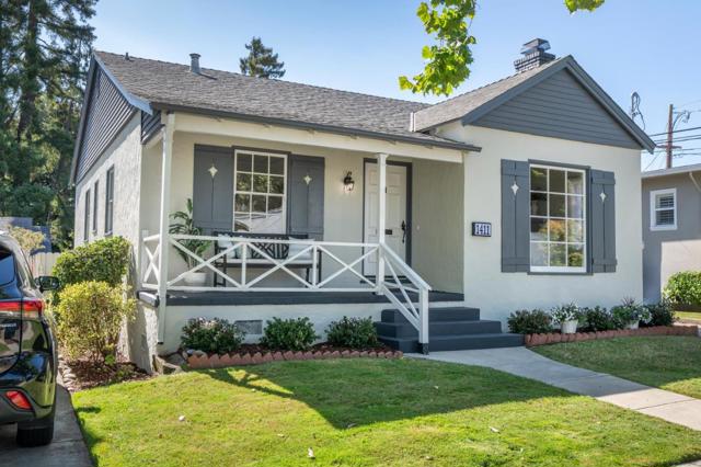 1411 Sanchez Avenue, Burlingame CA: https://media.crmls.org/mediaz/9afce350-014b-4ec0-ad2a-d4557b24ba70.jpg