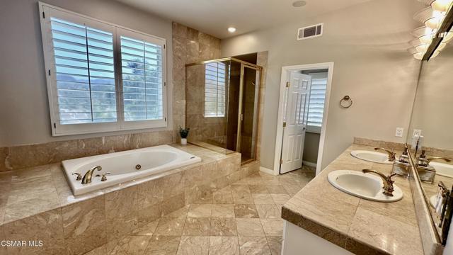1658 Bushgrove Court, Lake Sherwood CA: https://media.crmls.org/mediaz/9afd855d-2478-45f1-bcb6-f4ac068d6d7d.jpg