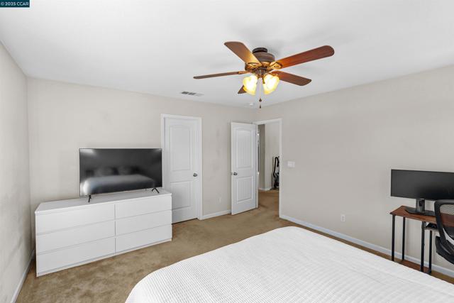 3826 Danbury Way, Fairfield CA: https://media.crmls.org/mediaz/9afd9a9b-8b44-40e6-9e3f-f21de6bbf201.jpg