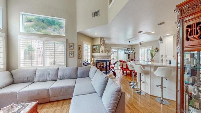29825 Platanus Dr, Escondido CA: https://media.crmls.org/mediaz/9afe1cb8-0b1f-40b0-901e-b50c624979a6.jpg