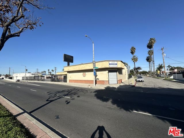  Commercial for Sale in Compton, California