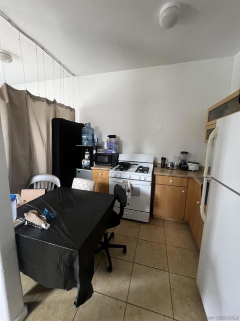 2912 Logan Avenue, San Diego CA: https://media.crmls.org/mediaz/9afe9861-50eb-42ae-b3b8-8c54fd71fe28.jpg