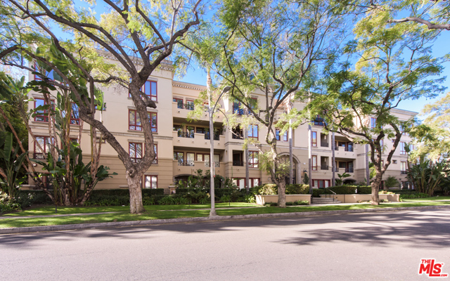 411 N Oakhurst Drive 305 Beverly Hills, California Full-Service building w/ doorman, Beverly Hills Luxury Condo, single level unit nestled on a tree-lined street and features 24-7 security / concierge services. Located walking distance to Bristol Farms, Robertson, Melrose, West Hollywood's best shopping and dining. This 2 Bedroom / 2.5 Bathroom unit features approx. 1,600+ SF of living space along with gourmet modern kitchen, hardwood floors and lighting fixtures, renovated finishes, in unit W/D, updated bathrooms, along with a 2 fireplaces perfect for entertaining family, friends, or guests.