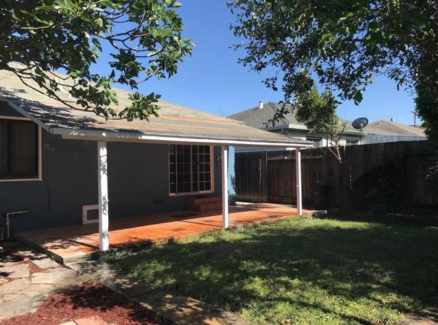 415 Wisteria Drive, East Palo Alto CA: https://media.crmls.org/mediaz/9affdd05-dbd1-4de3-adc8-0a1502ae8efc.jpg
