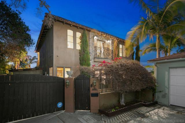 4915 Eyrie Rd, San Diego CA: https://media.crmls.org/mediaz/9b006c80-8555-40d3-9a66-d35655cb531e.jpg