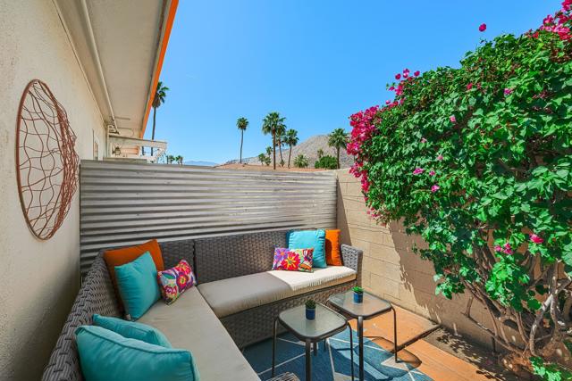 314 E Stevens Road, Palm Springs CA: https://media.crmls.org/mediaz/9b010a2c-6238-43f1-be32-8763c9a23057.jpg