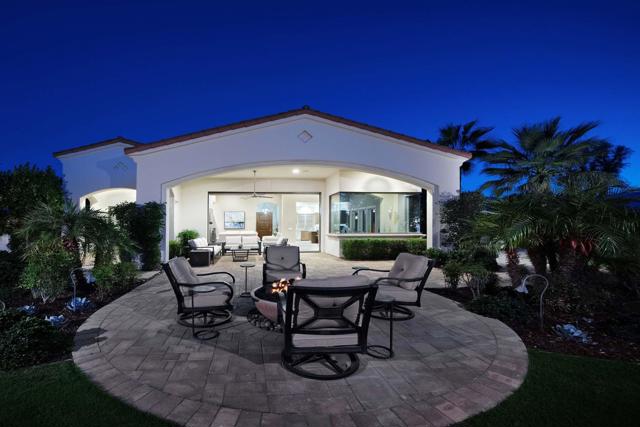 76054 Via Saturnia, Indian Wells CA: https://media.crmls.org/mediaz/9b014354-cfe6-4e2d-a53f-dfcde2844bc8.jpg