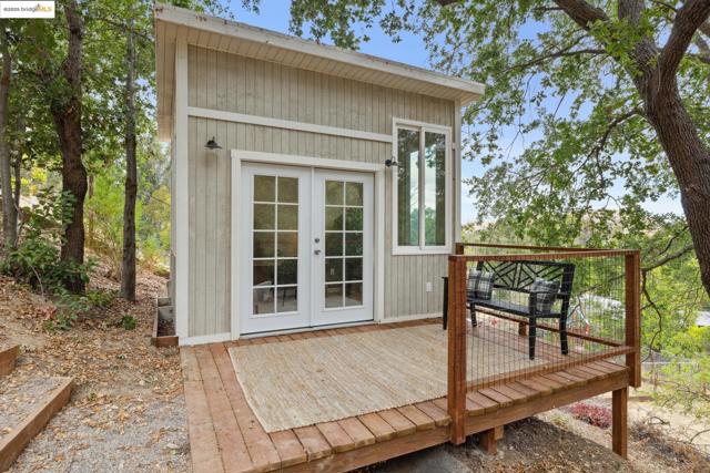 32 Pacer Pl., Walnut Creek CA: https://media.crmls.org/mediaz/9b0148b6-3464-4351-9747-823574a4b35d.jpg
