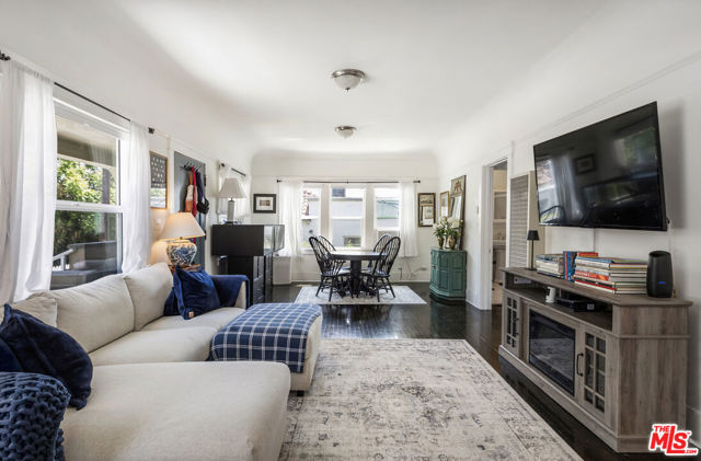 1120 W Edgeware Road, Los Angeles CA: https://media.crmls.org/mediaz/9b01e635-9a75-4dd2-b4f8-466413341753.jpg