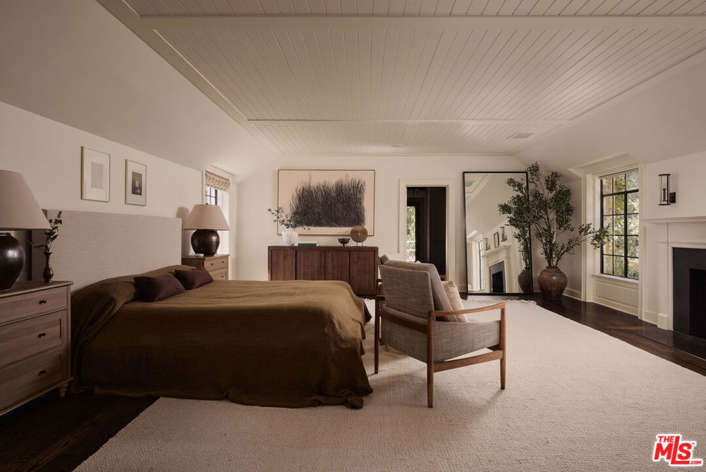 MLS #25600681 image #28