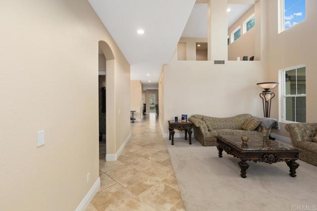 Detail Gallery Image 7 of 41 For 1402 Antioch Ave, Chula Vista,  CA 91913 - 5 Beds | 3/1 Baths