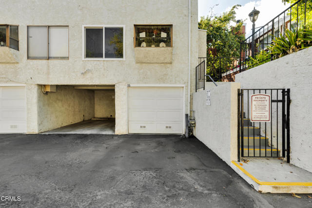 19431 Sherman Way, Reseda CA: https://media.crmls.org/mediaz/9b029ac0-e8a7-4b49-bbb5-2fb69b08a26a.jpg
