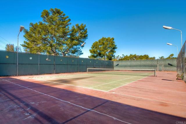 Detail Gallery Image 47 of 49 For 1915 Estrella De Mar Ct #C,  Carlsbad,  CA 92009 - 2 Beds | 2/1 Baths