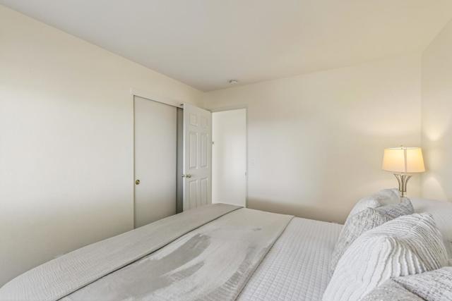 3245 Estrella Del Mar Way, Marina CA: https://media.crmls.org/mediaz/9b033c92-ee55-4dad-b374-f2836417f5ba.jpg