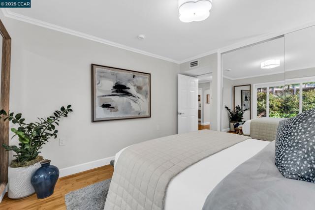 1200 Leisure Ln, Walnut Creek CA: https://media.crmls.org/mediaz/9b03b022-f6e1-467e-a20e-8f9873479f54.jpg