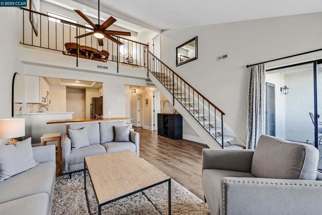 5727 Cutter Loop, Discovery Bay CA: https://media.crmls.org/mediaz/9b03d539-18f7-4de6-8d69-ac0b8f555b2f.jpg