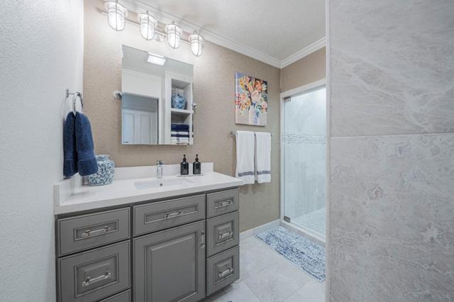 25552 Meadowview Circle, Salinas CA: https://media.crmls.org/mediaz/9b043c40-b116-4eae-883d-944517084485.jpg