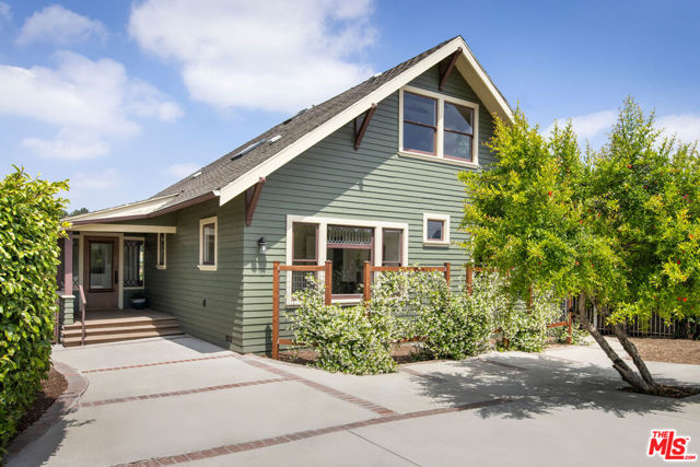 844 E Kensington Road, Los Angeles CA: https://media.crmls.org/mediaz/9b0441fa-0878-4f5f-82f8-6d9c91dfe46c.jpg
